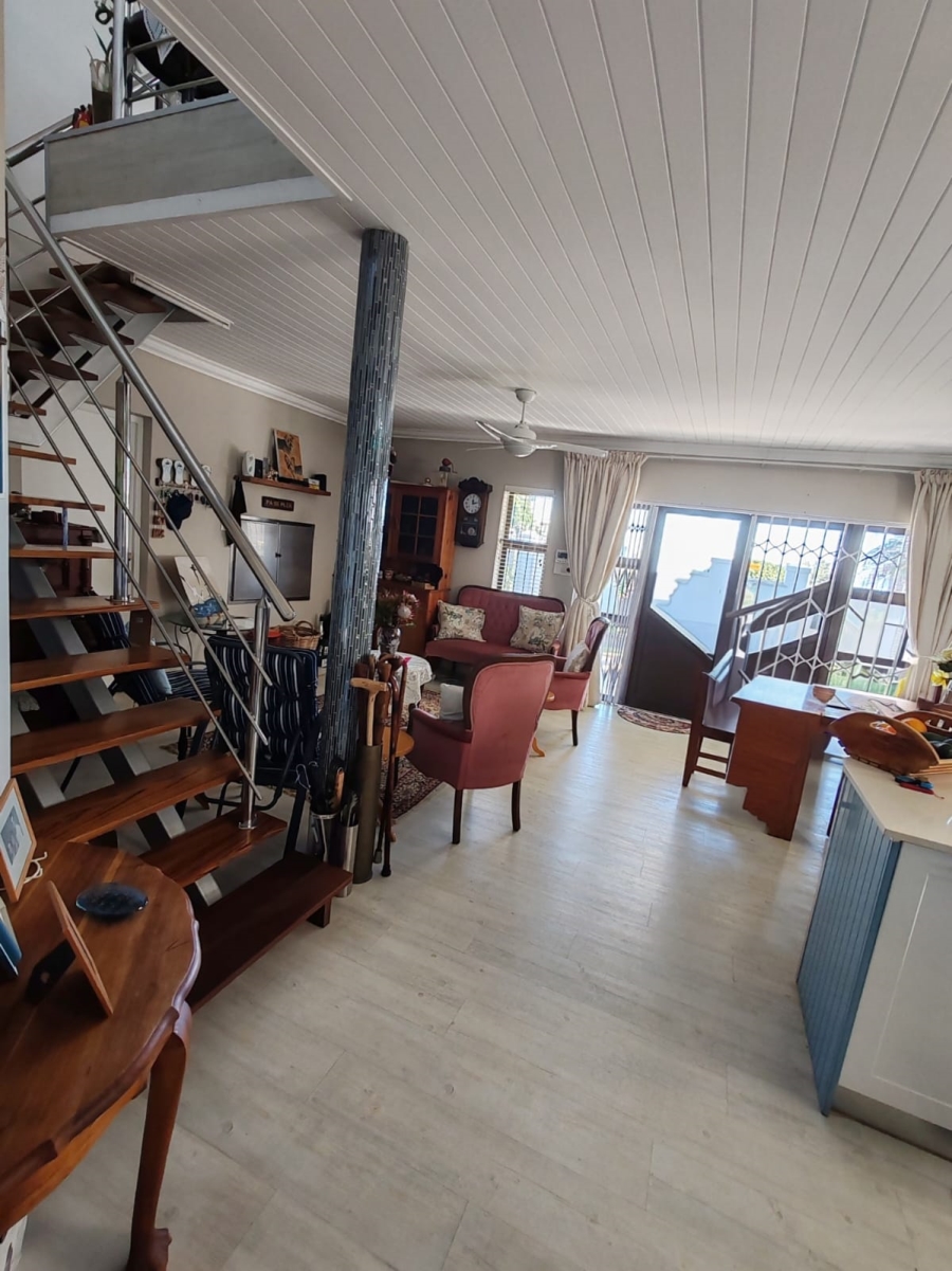 3 Bedroom Property for Sale in De Kelders Western Cape